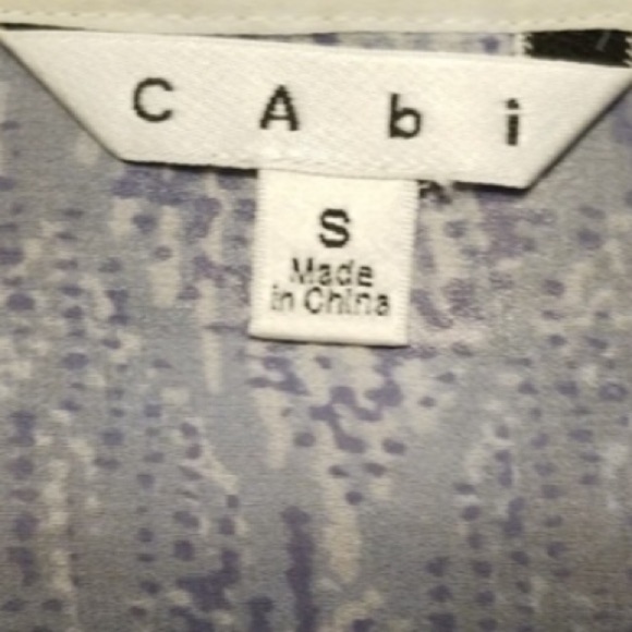 CAbi 781 Fade Out Sheer Blue & White Blouse Size Small - Picture 8 of 8